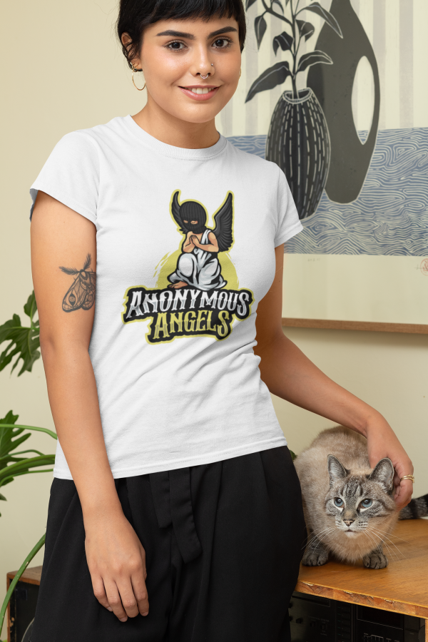 t-shirt-mockup-featuring-a-woman-with-her-cat-at-home-30674