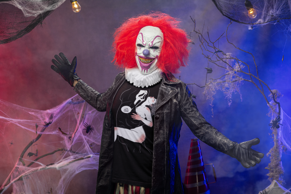 bella-canvas-t-shirt-mockup-featuring-an-evil-clown-in-a-halloween-setting-m51276 bella-canvas-t-shirt-mockup-featuring-an-evil-clown-in-a-halloween-setting-m51276