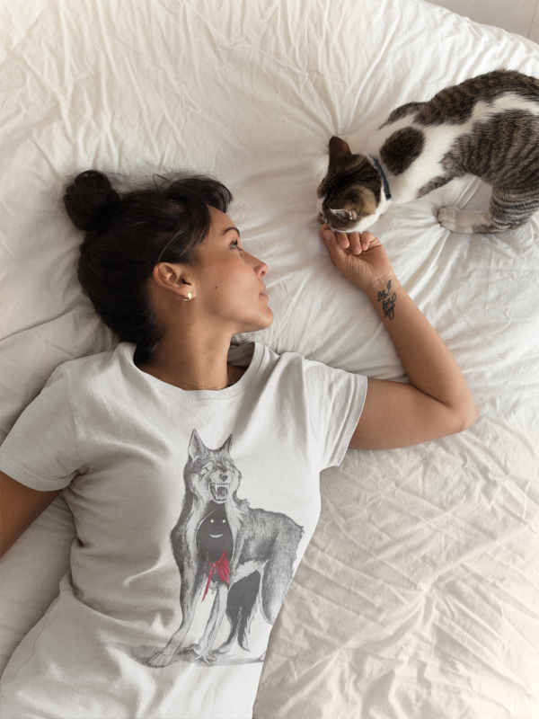 tattooed-girl-wearing-a-t-shirt-mockup-petting-her-cat-on-the-bed-a18791 tattooed-girl-wearing-a-t-shirt-mockup-petting-her-cat-on-the-bed-a18791