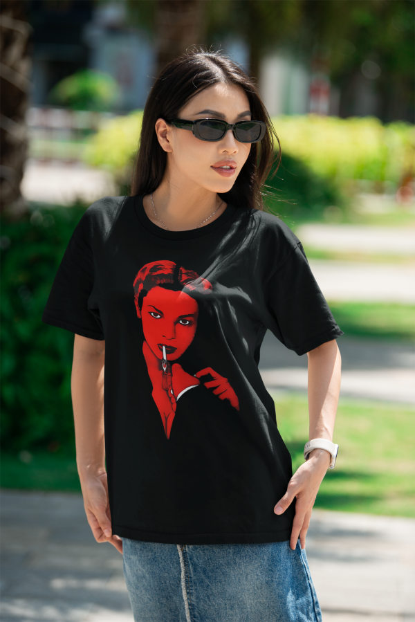 bella-canvas-t-shirt-mockup-featuring-a-stylish-woman-with-sunglasses-m40211 bella-canvas-t-shirt-mockup-featuring-a-stylish-woman-with-sunglasses-m40211